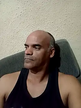 Snapshot of JeffersonRay chatting on May 5, 2026, 4:20 am JeffersonRay online show from May 5, 2026, 4:20 am