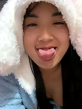 Lina-sexyy online show from November 28, 2025, 3:36 pm