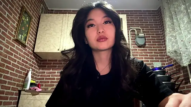 EmmaLeexth online show from January 9, 2026, 2:09 pm