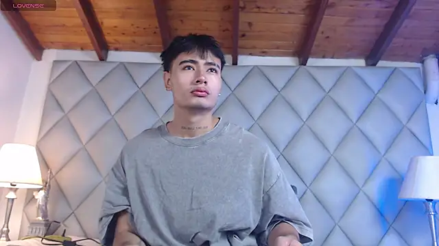 Clement Reyes online show from October 26, 2025, 12:55 pm