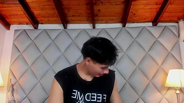 Clement Reyes online show from November 19, 2025, 1:11 pm