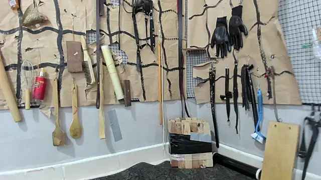 Snapshot of BDSM_MEDUZA chatting on May 8, 2026, 2:06 am BDSM MEDUZA online show from May 8, 2026, 2:06 am