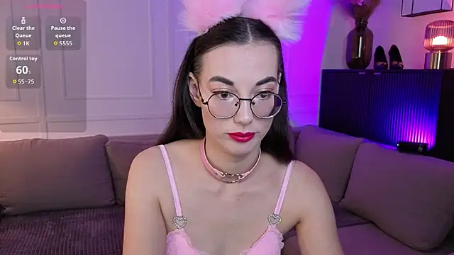 EmmaJakson online show from September 22, 2025, 4:20 pm