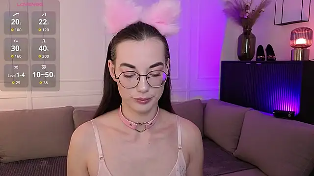 EmmaJakson online show from September 24, 2025, 3:37 pm