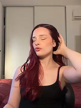 jazmin-here online show from November 4, 2025, 10:31 pm