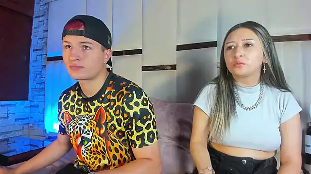 ANLLELOAndANGELA online show from March 31, 2026, 3:23 pm