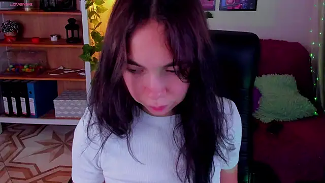 Elise Noir online show from October 21, 2025, 4:19 pm