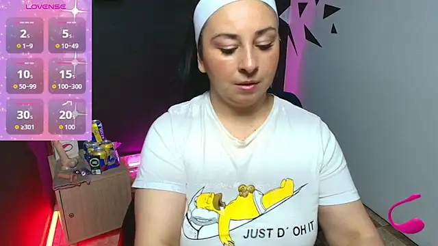 Snapshot of AgataThompson_ chatting on September 27, 2025, 7:08 pm AgataThompson online show from September 27, 2025, 7:08 pm