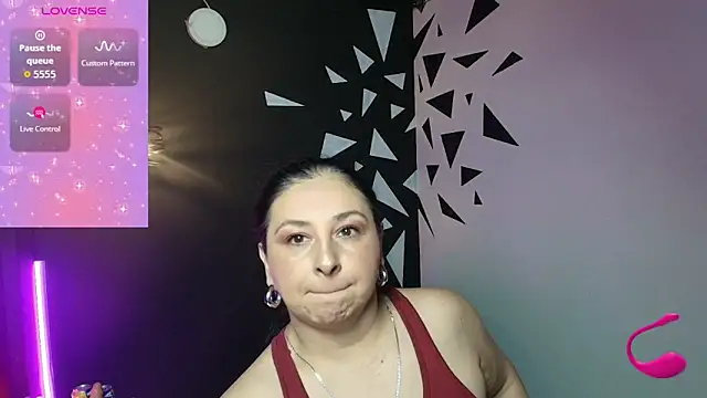 Snapshot of AgataThompson_ chatting on October 9, 2025, 7:34 pm AgataThompson online show from October 9, 2025, 7:34 pm