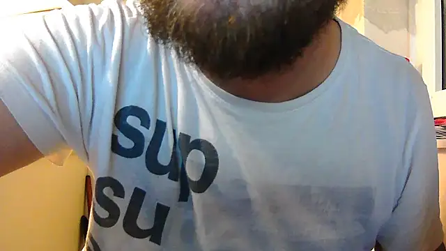 Snapshot of BiologicCargo752 chatting on November 11, 2025, 8:31 pm BiologicCargo752 online show from November 11, 2025, 8:31 pm