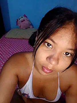 little onixx online show from November 21, 2025, 10:25 am