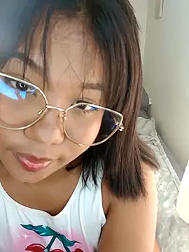 little onixx online show from December 20, 2025, 1:40 pm