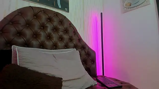 Snapshot of noah_blake0 chatting on September 30, 2025, 2:38 am noah blake0 online show from September 30, 2025, 2:38 am