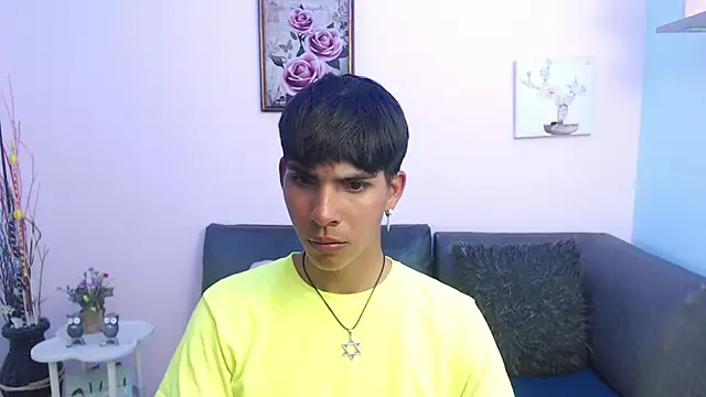 Snapshot of David_925_ chatting on September 21, 2025, 3:52 am David 925  online show from September 21, 2025, 3:52 am