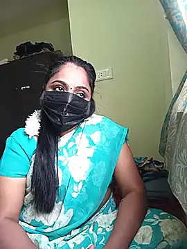 queendivya online show from October 10, 2025, 3:27 am