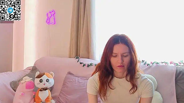 Snapshot of Little_rosy chatting on June 27, 2026, 4:28 am Little rosy online show from June 27, 2026, 4:28 am