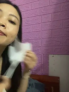 Tanakute20 online show from March 12, 2026, 4:35 pm