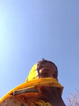 Hot reshmaji online show from December 16, 2025, 7:24 am