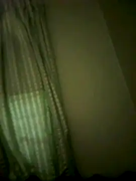 Snapshot of crish09 chatting on October 31, 2025, 4:02 am crish09 online show from October 31, 2025, 4:02 am