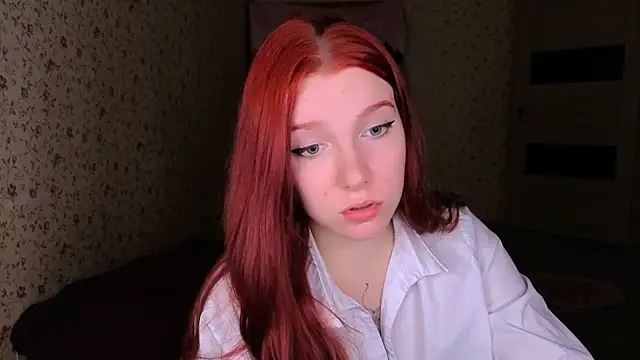 Snapshot of Layla_Glam chatting on June 4, 2026, 8:59 pm Layla Glam online show from June 4, 2026, 8:59 pm