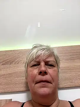 VyC7564 online show from November 15, 2025, 8:33 am