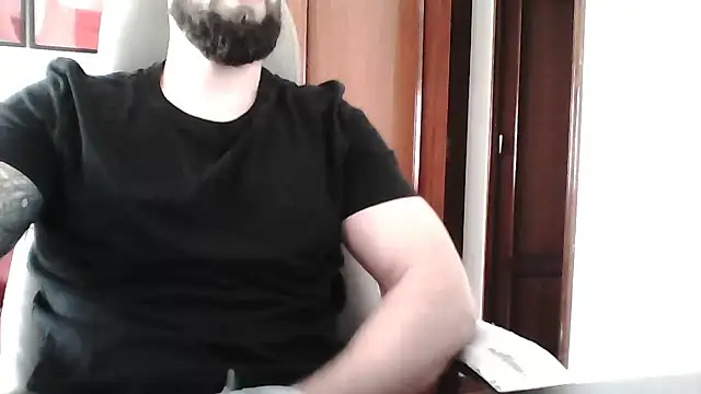 yourfantasy777 online show from April 22, 2026, 3:35 pm