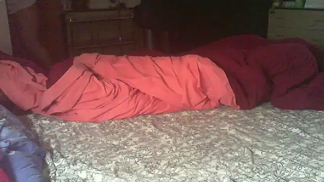 Lauray1 online show from March 28, 2026, 5:45 pm