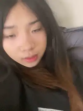 Snapshot of -Tania- chatting on October 17, 2025, 8:17 am -Tania- online show from October 17, 2025, 8:17 am