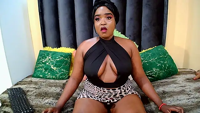 BendOveR0123 online show from November 18, 2025, 4:11 pm