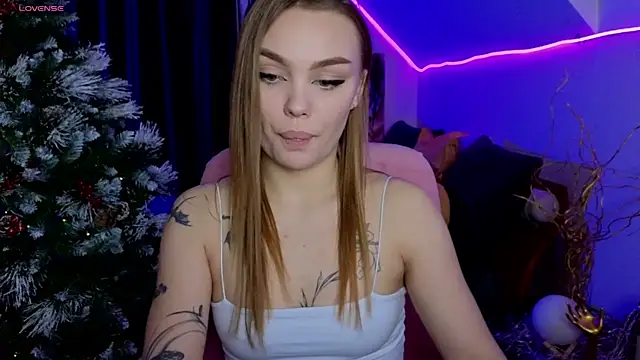 KitsyMoore online show from January 5, 2026, 6:11 pm