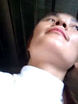 Snapshot of phuongxinhxan chatting on October 21, 2025, 7:20 am phuongxinhxan online show from October 21, 2025, 7:20 am