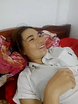 Snapshot of phuongxinhxan chatting on November 17, 2025, 8:09 am phuongxinhxan online show from November 17, 2025, 8:09 am