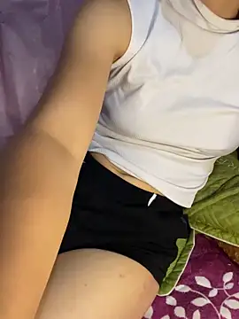 phuongxinhxan online show from April 13, 2026, 2:00 pm