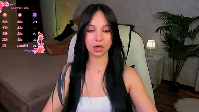 StarlitFairy online show from October 17, 2025, 5:21 am