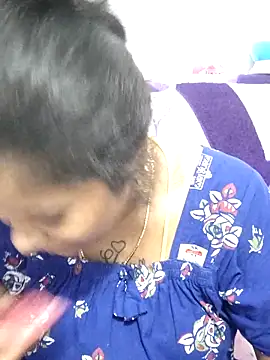 sweetqueen143 online show from June 2, 2026, 6:21 pm