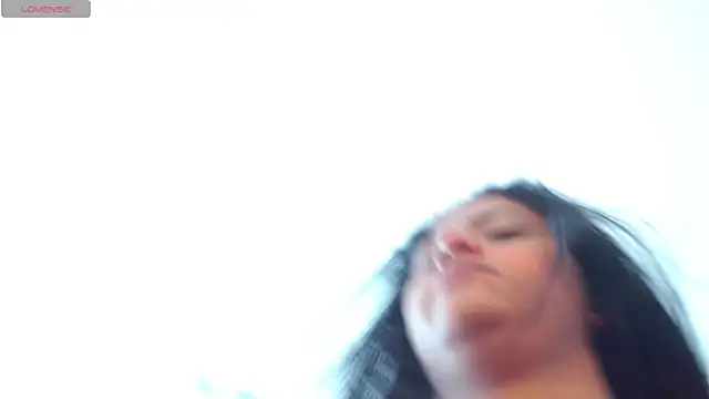 Camila Torresss online show from December 2, 2025, 7:20 pm