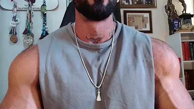 Snapshot of henryhadesflirt chatting on March 5, 2026, 7:10 pm henryhadesflirt online show from March 5, 2026, 7:10 pm