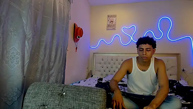 Snapshot of Glader31 chatting on September 21, 2025, 8:32 pm Glader31 online show from September 21, 2025, 8:32 pm