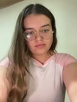 Aphrill online show from September 25, 2025, 9:07 pm