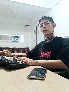 Kriss Mercury online show from October 30, 2025, 3:52 am