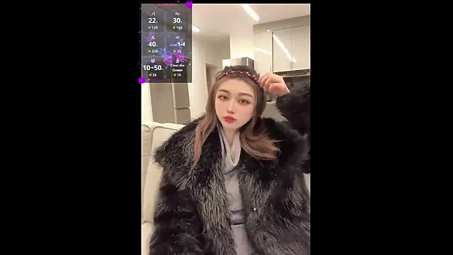 fioralba online show from December 21, 2025, 12:01 pm