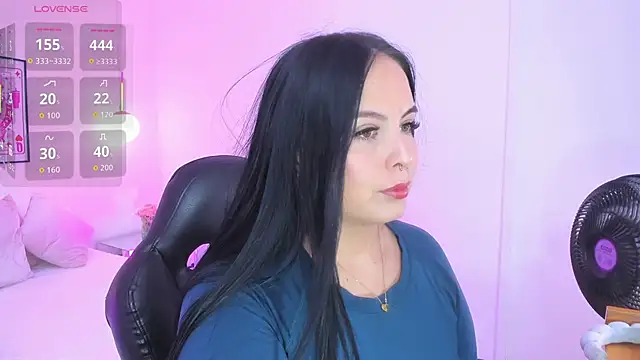 Snapshot of camiladuke7 chatting on June 15, 2026, 11:12 am camiladuke7 online show from June 15, 2026, 11:12 am