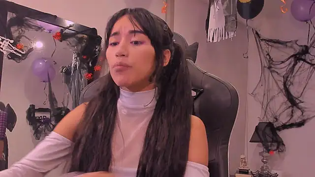 Rouse Monroe online show from October 15, 2025, 4:12 am