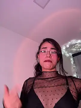Snapshot of Rouse_Monroe chatting on May 30, 2026, 11:24 pm Rouse Monroe online show from May 30, 2026, 11:24 pm