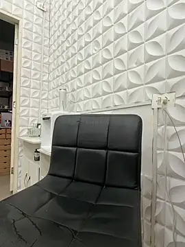 Snapshot of Valeriacris chatting on March 21, 2026, 3:37 pm Valeriacris online show from March 21, 2026, 3:37 pm