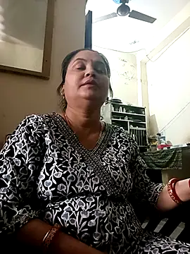 Sonali-6969 online show from March 13, 2026, 6:42 am