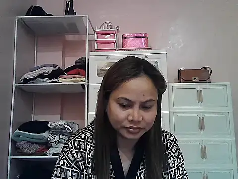 Snapshot of Amarrahlyn chatting on July 17, 2026, 10:03 pm Amarrahlyn online show from July 17, 2026, 10:03 pm