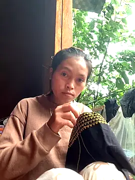 Halyy xx online show from September 27, 2025, 2:27 am