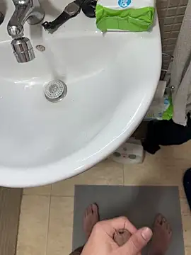 tusmuertos420 online show from November 8, 2025, 7:12 pm