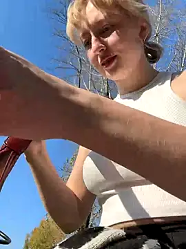 RonnieKiss online show from September 26, 2025, 3:43 am